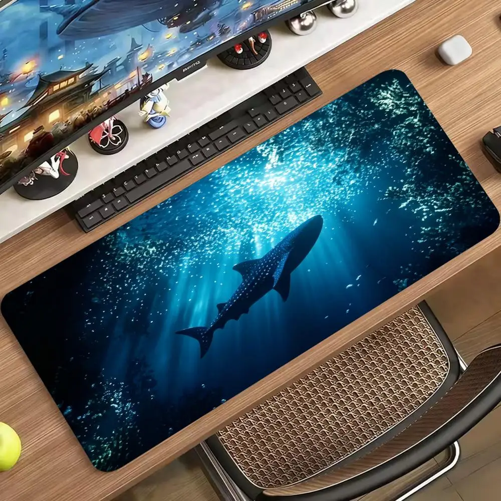 Desk Setup Pc And Laptop - Deep Sea Whale Shark – großes