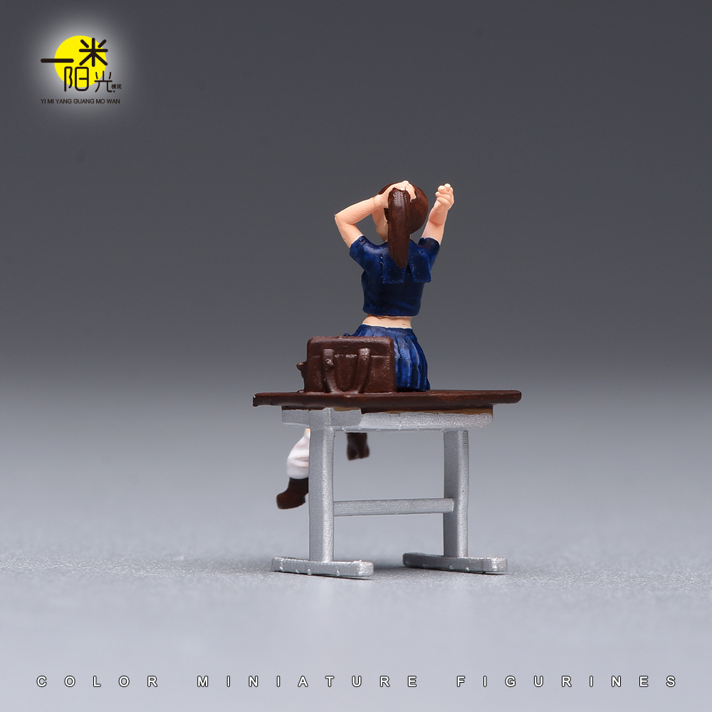 Bemalte Miniaturfigur 1/87 1/6 – Desk Setup With Tv Bewertung und Preis